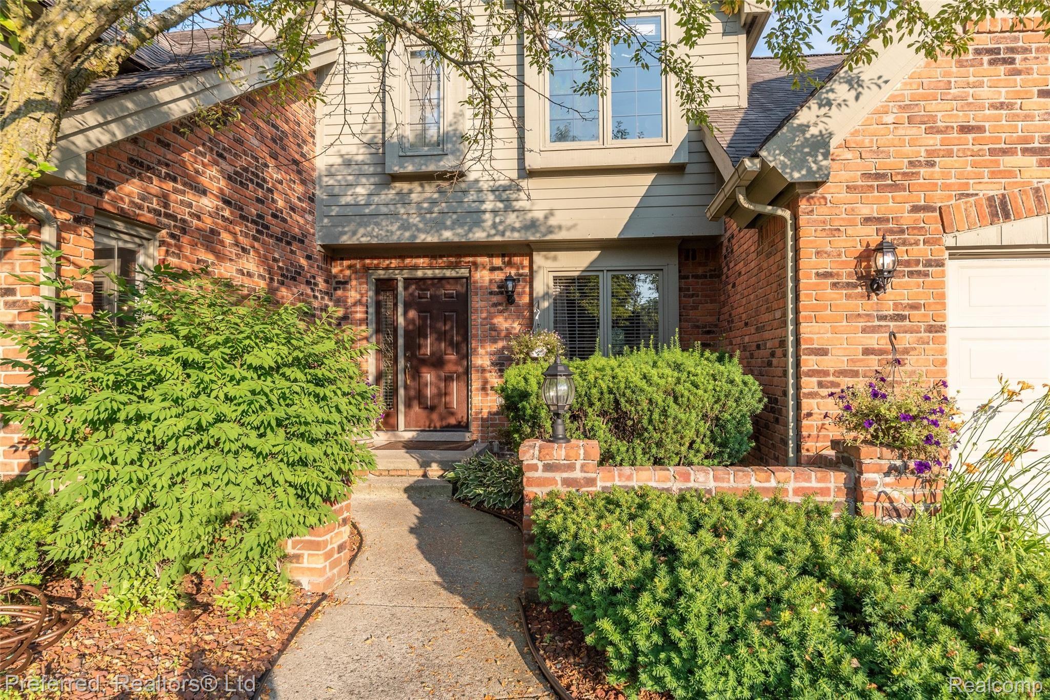 31170 Country Ridge Circle Farmington, MI 48331 - Photo 44 of 56 DSC_1131.jpg