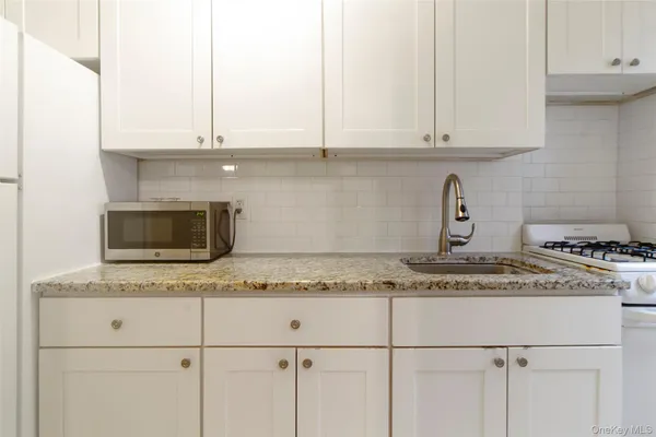 $119,000 | 70 Sherman Avenue, Unit 2K, Yonkers, NY 10705