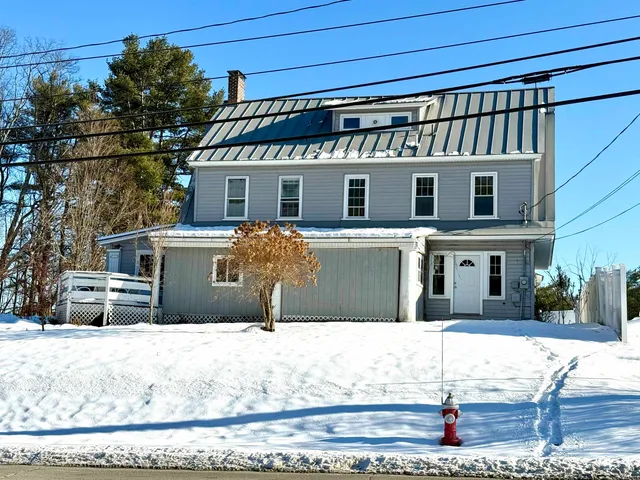$600,000 | 36 Spring Street, Newport, NH 03773