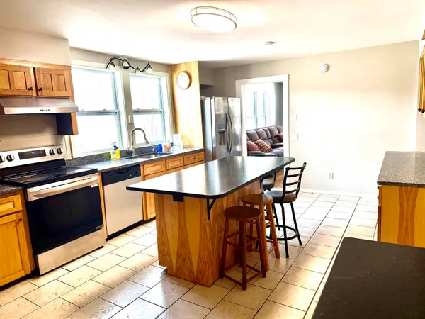 $600,000 | 36 Spring Street, Newport, NH 03773