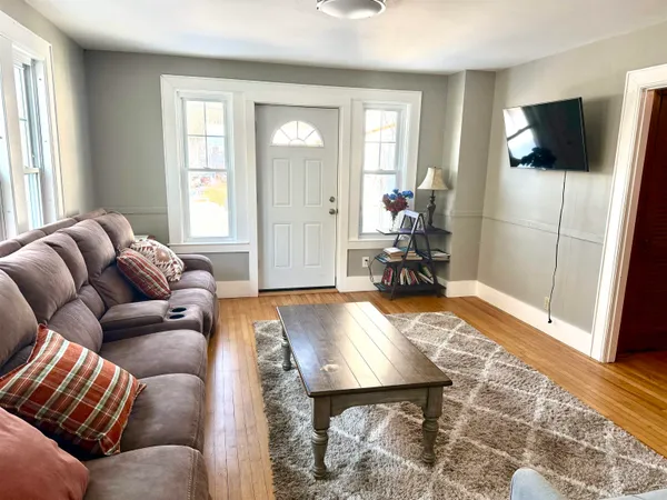 $600,000 | 36 Spring Street, Newport, NH 03773