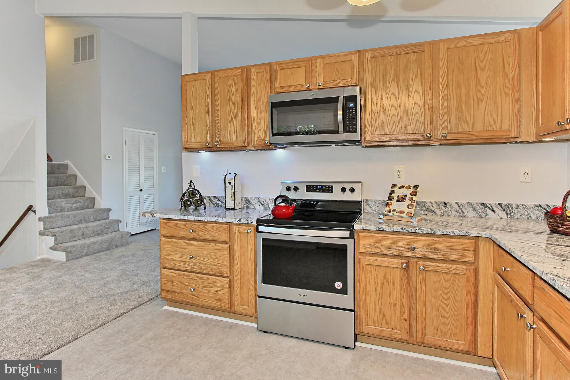 6010 Ridge View Drive Alexandria, VA 22310 - Photo 12 of 25 Kitchen
