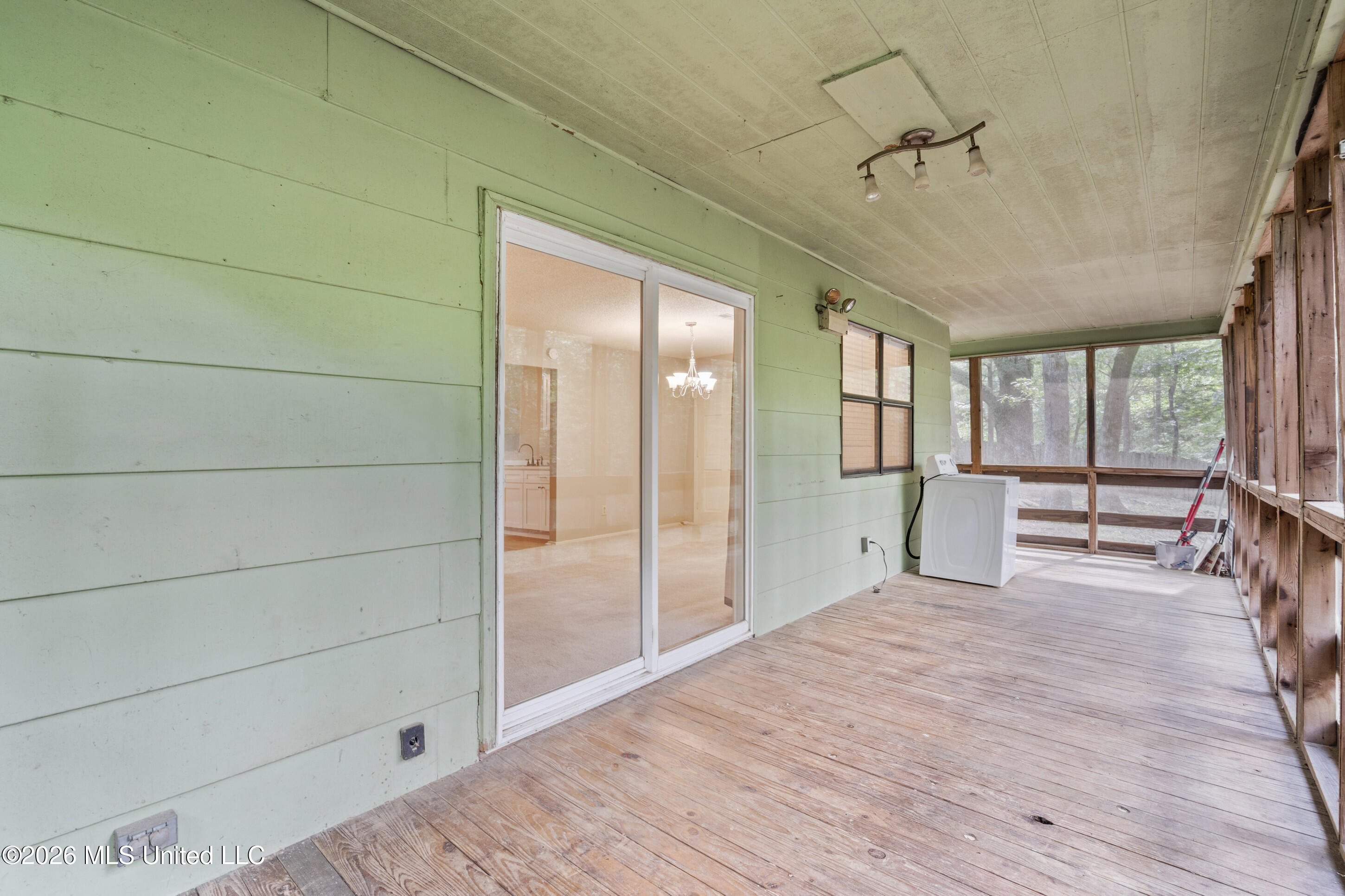 49 Autumn Drive Coldwater, MS 38618 - Photo 27 of 28 autumn porch