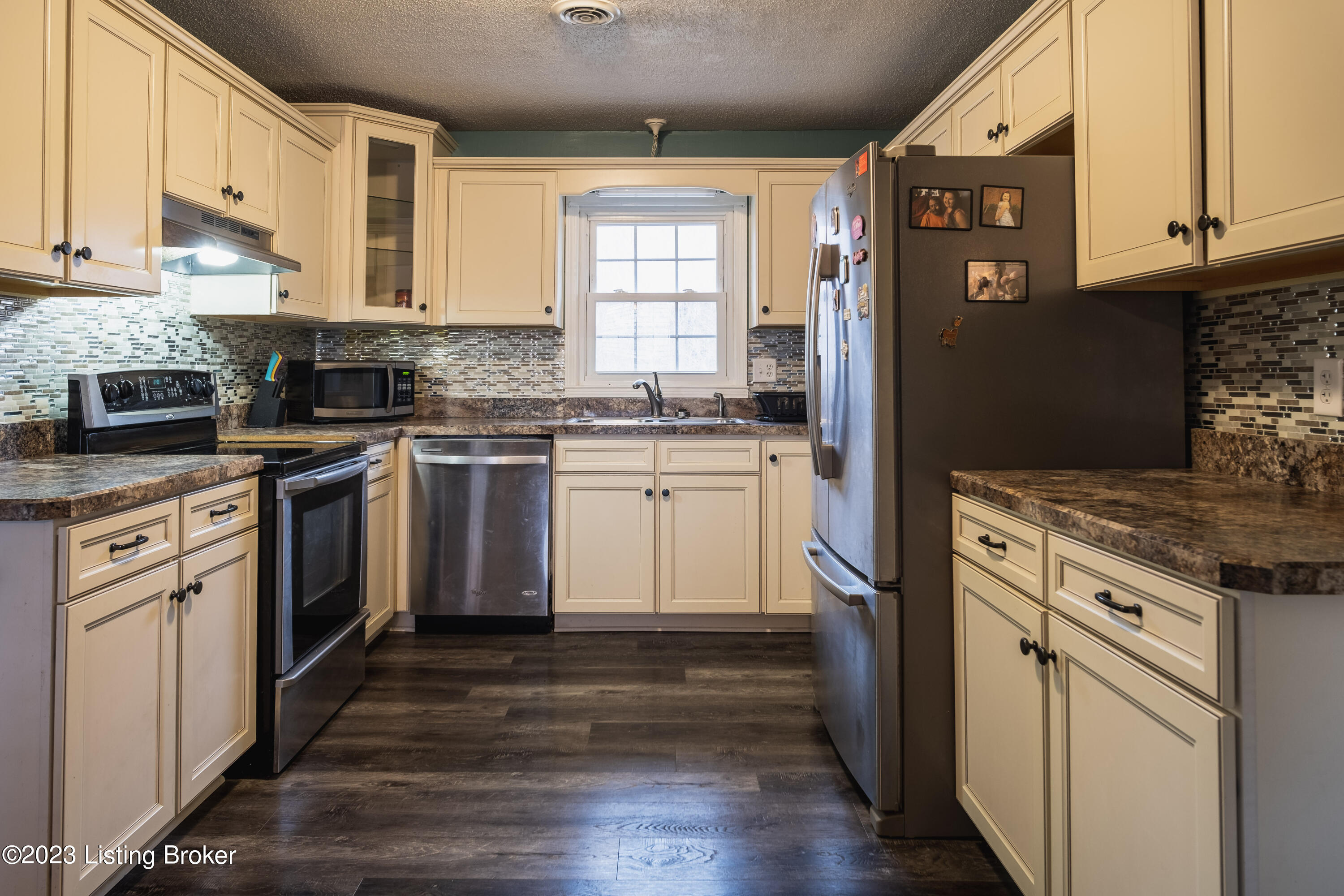 1103 Butler-Hobbs Road Hardinsburg, KY 40143 - Photo 22 of 57 30-_DSF7729-HDR