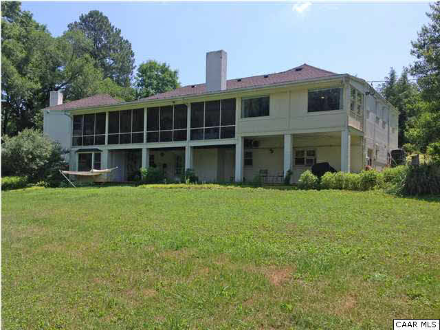 6 Canterbury Road Charlottesville, VA 22903 - Photo 8 of 8 a front view of a house with a yard