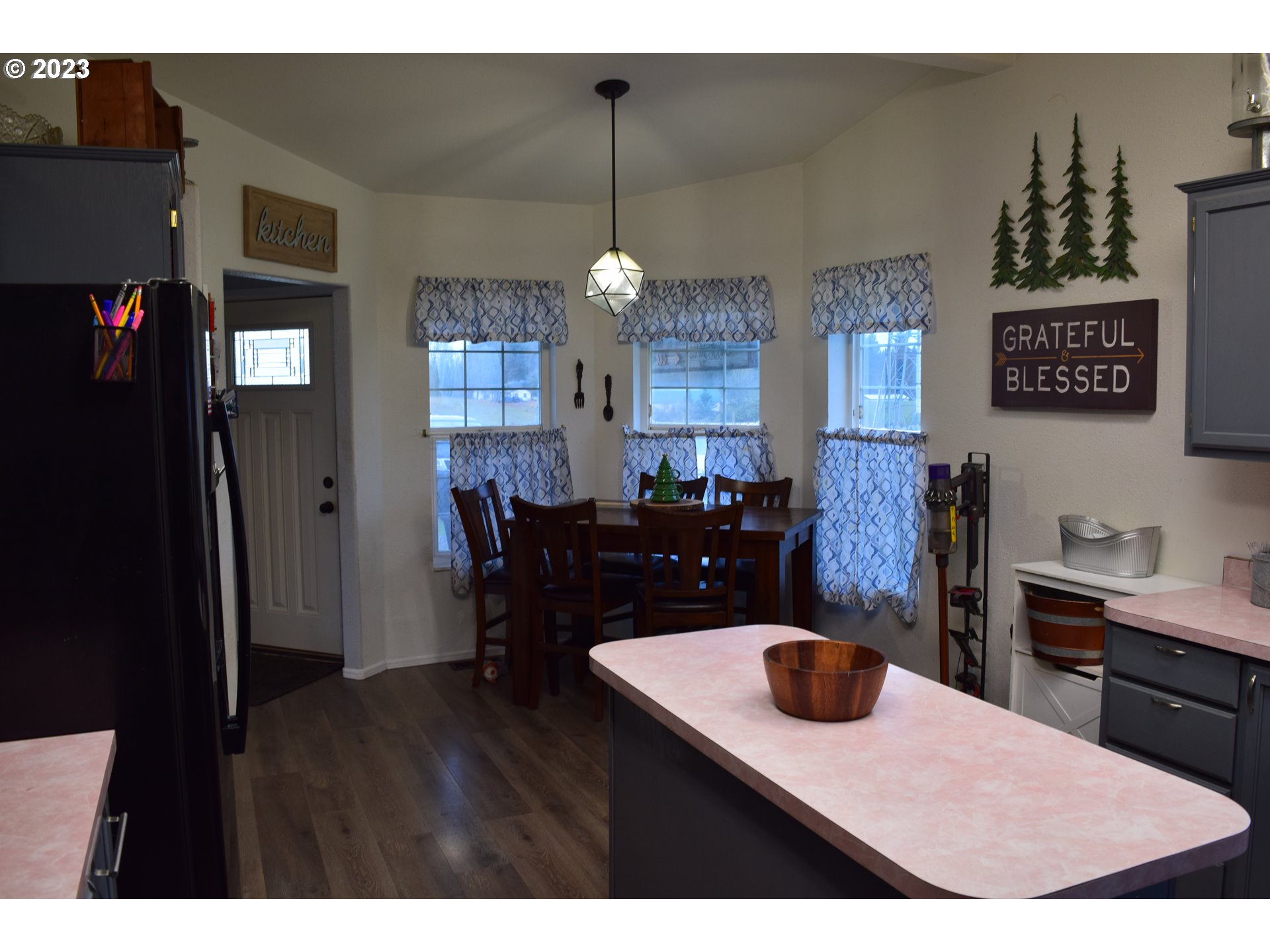 37075 Southeast Trubel Road Sandy, OR 97055 - Photo 7 of 15 a kitchen with a table and chairs in it