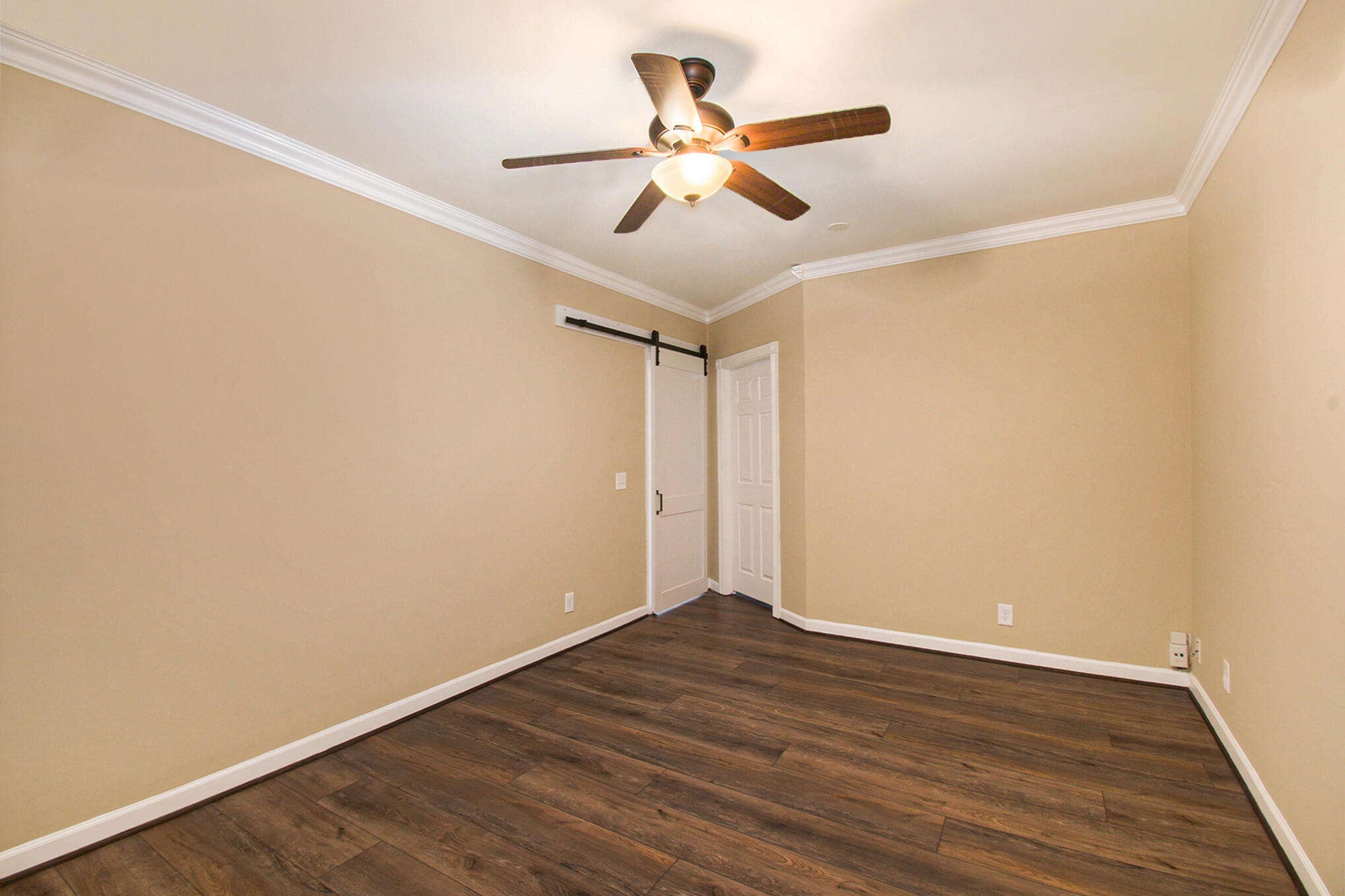8742 River Valley Road Brighton, MI 48116 - Photo 20 of 44 017_ndp4639