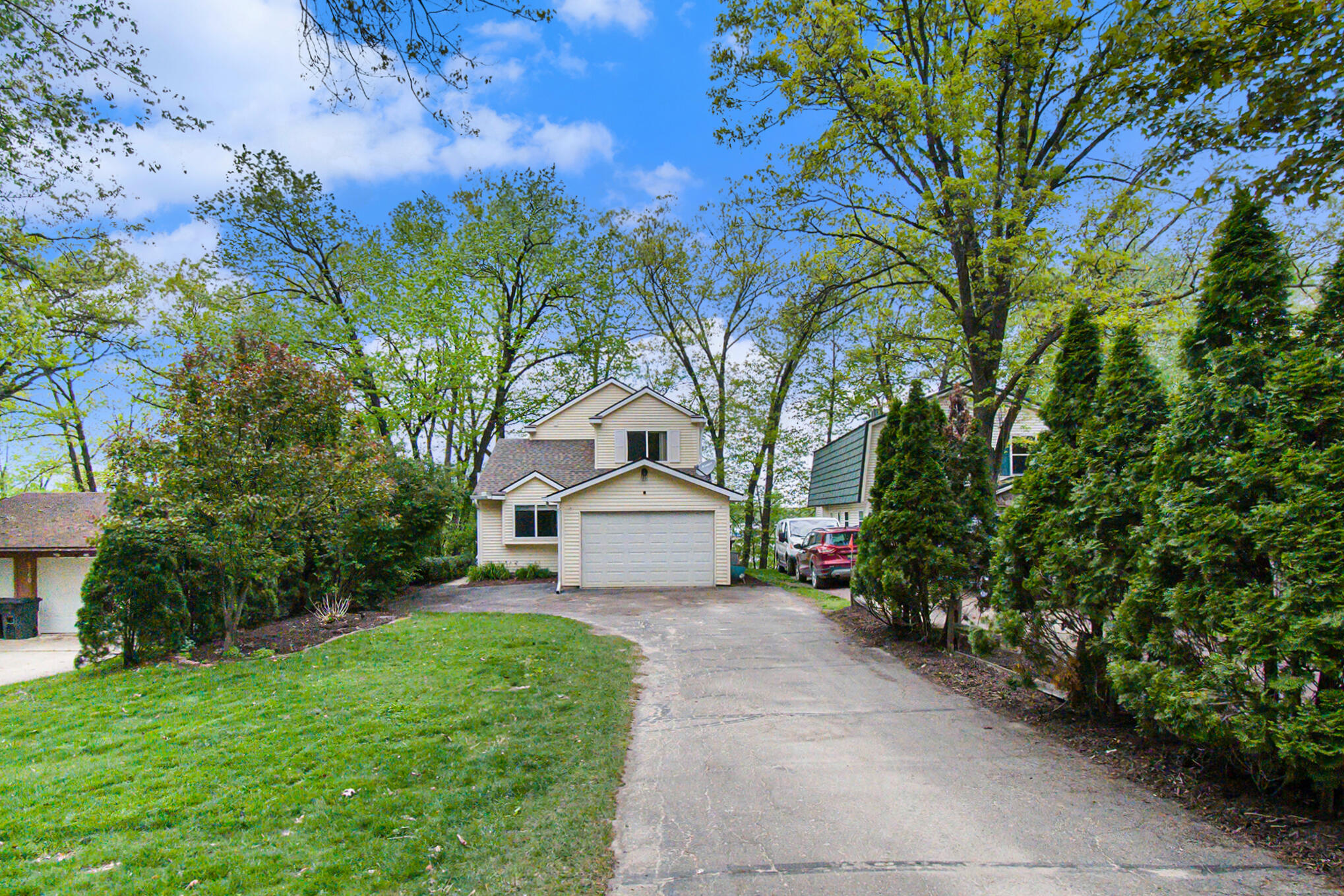 8742 River Valley Road Brighton, MI 48116 - Photo 8 of 44 003_ndp4679