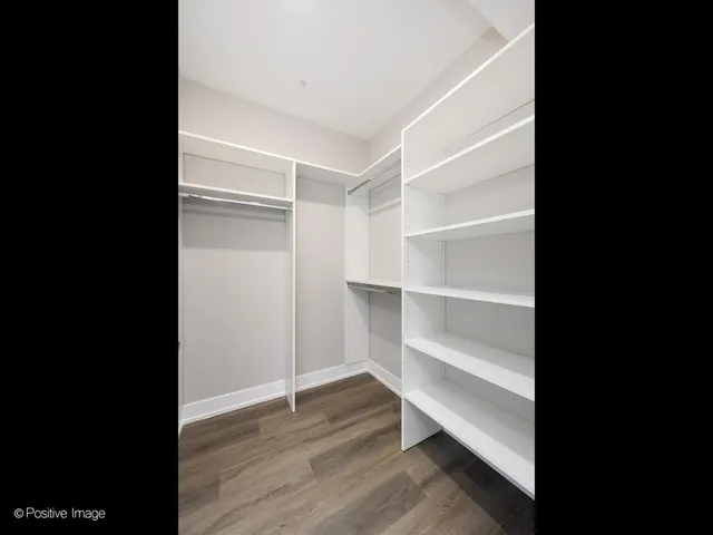 $3,495 | 261 Washington Boulevard, Unit 505, Oak Park, IL 60302