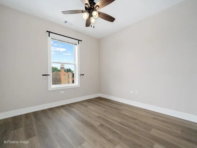 $3,495 | 261 Washington Boulevard, Unit 505, Oak Park, IL 60302