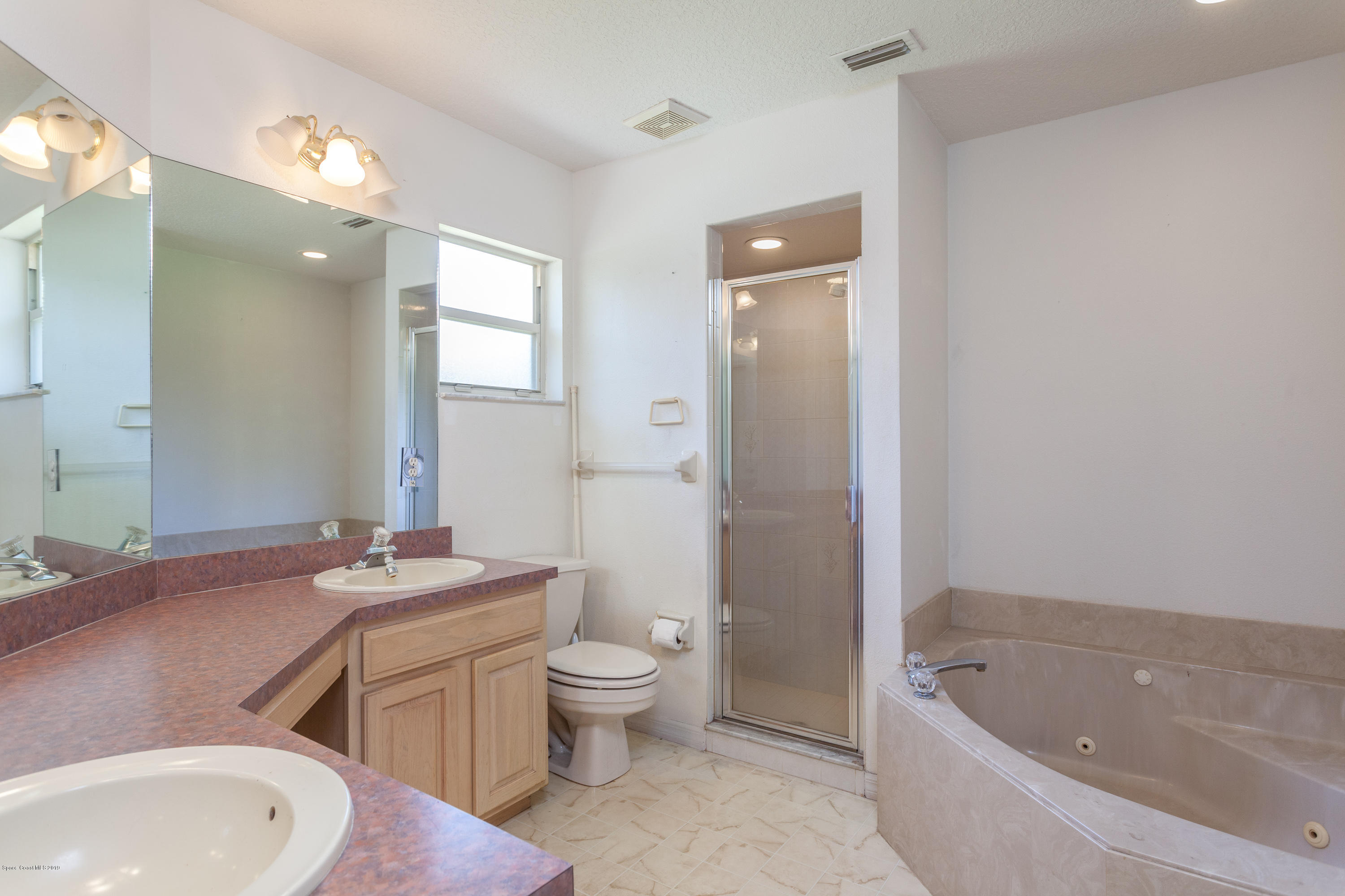 3565 John's Road Mims, FL 32754 - Photo 11 of 21 Master bathroom
