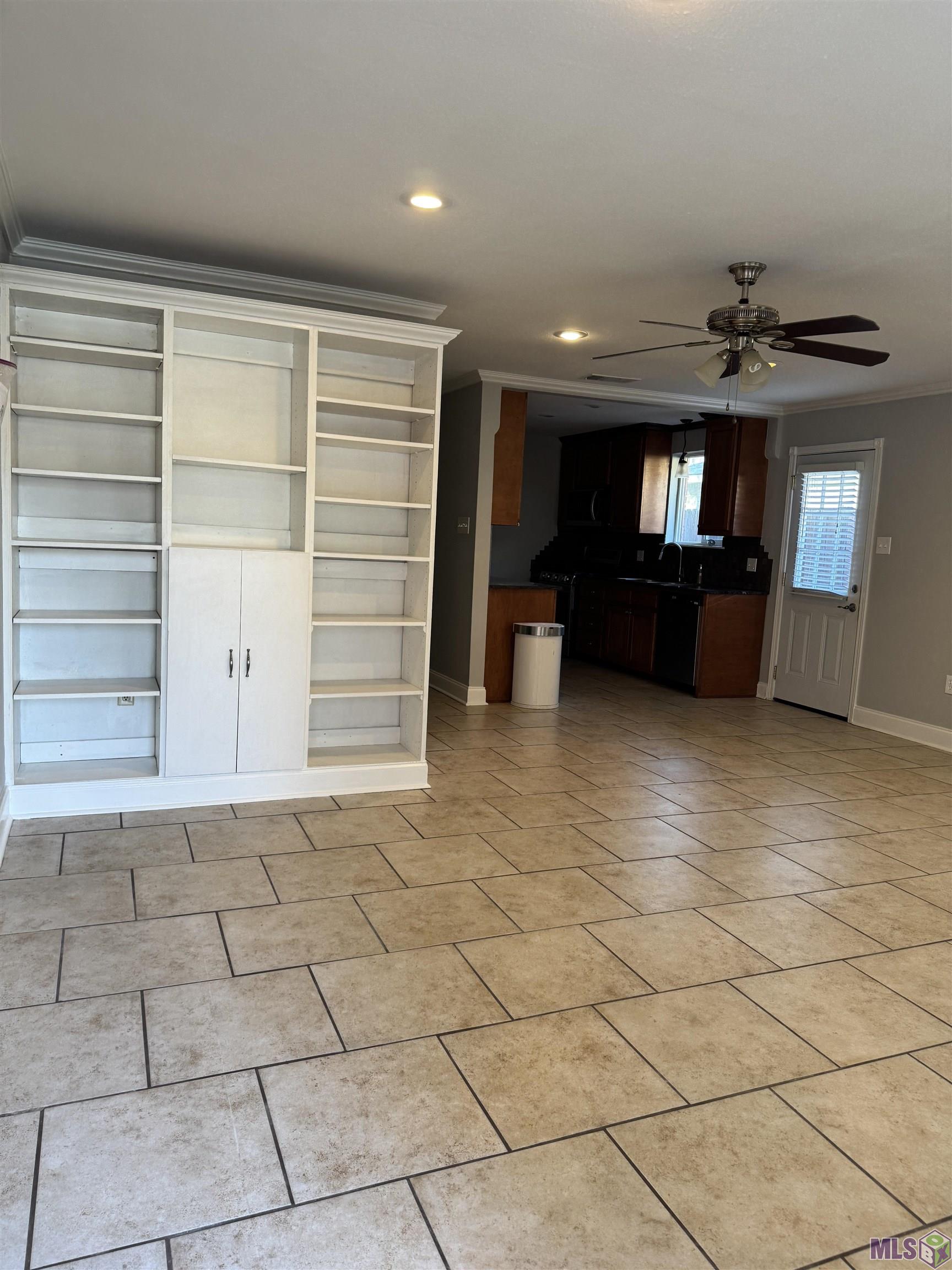 582 Jennifer Jean Drive Baton Rouge, LA 70808 - Photo 2 of 15