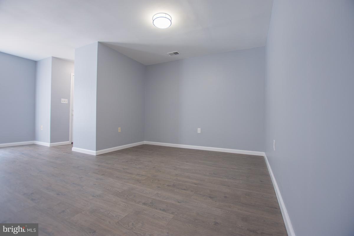 612 Charles Street, Unit R36 Baltimore, MD 21230 - Photo 8 of 26 Dining Room