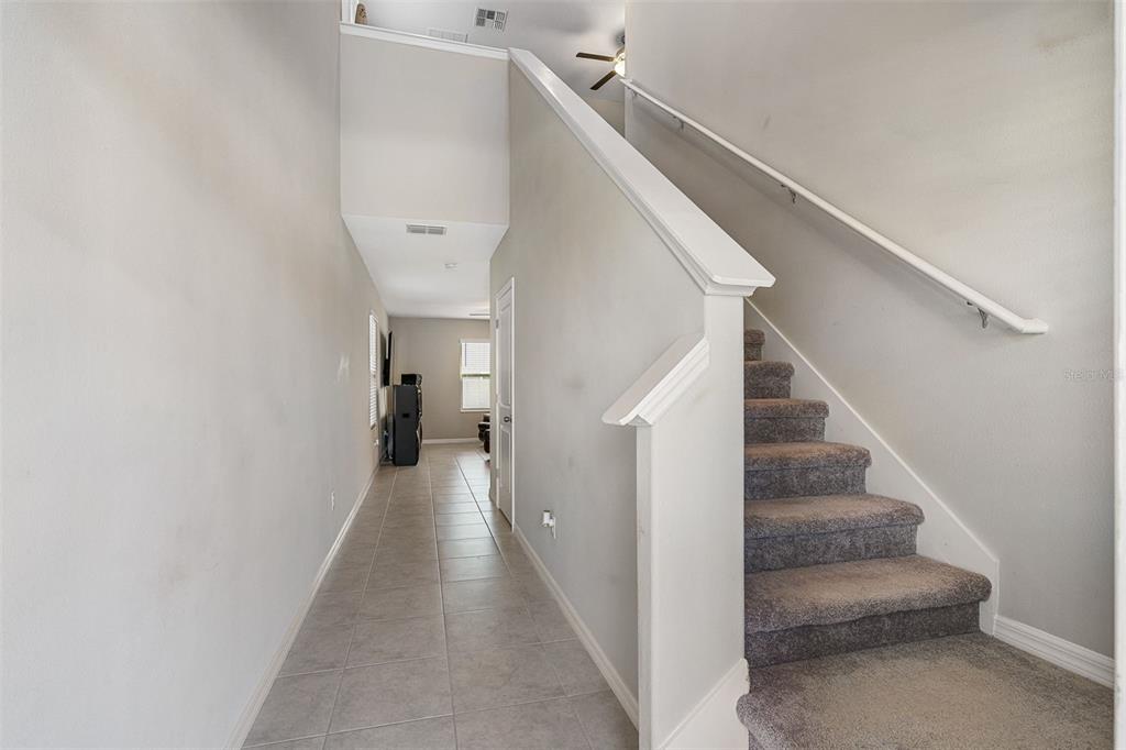 9708 Lemon Drop Loop Ruskin, FL 33573 - Photo 13 of 49 Gallery Image 13