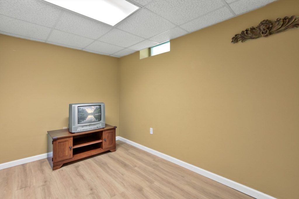 18 Bacon Road Framingham, MA 01701 - Photo 32 of 38 Gallery Image 32