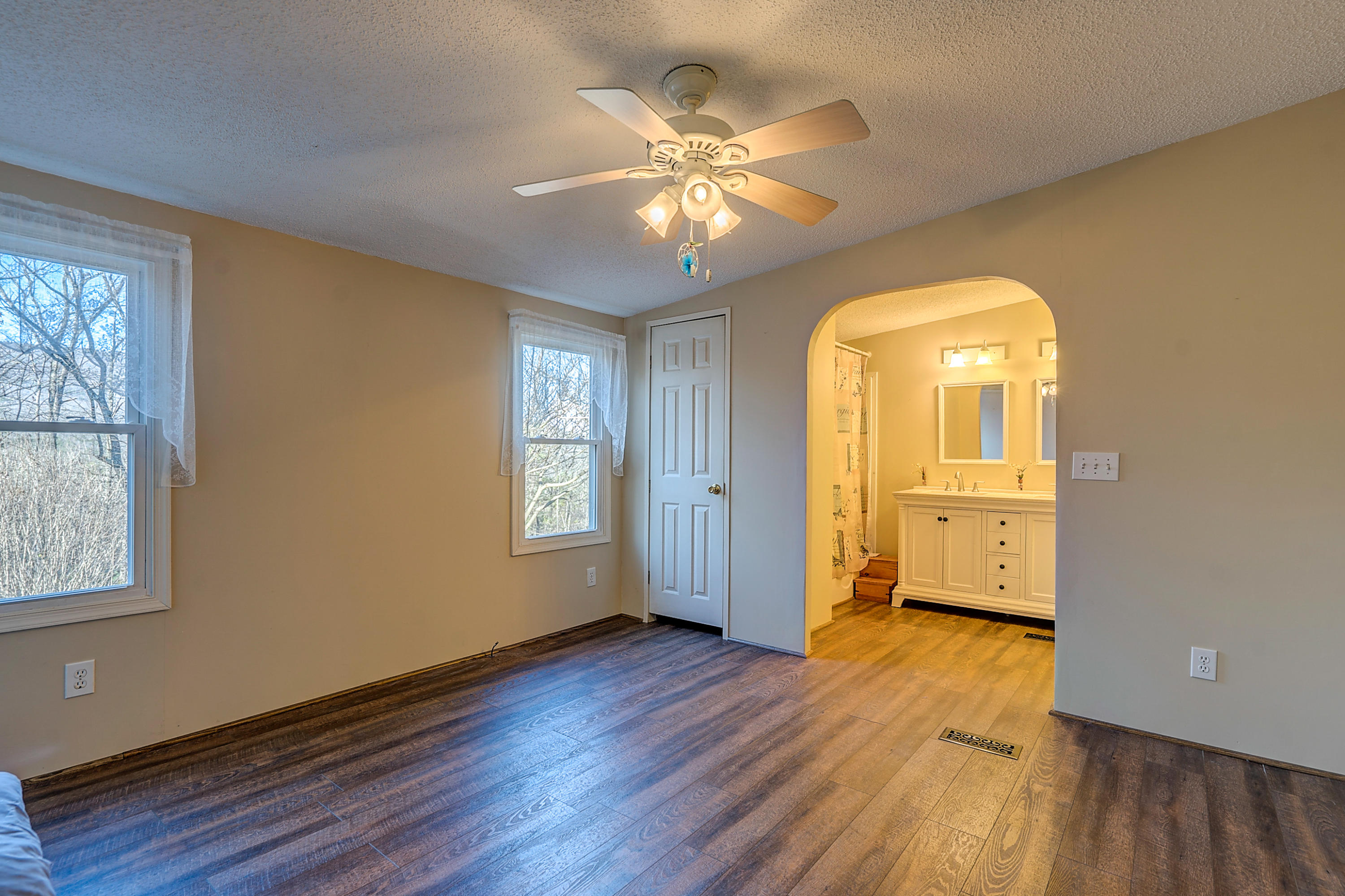 496 Aps Knob Road New Castle, VA 24127 - Photo 17 of 42 DSC00186-2_87-2_88-2_89-2_90-2