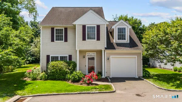 $985,000 | 78 Village Court, Unit 78, Wilton, CT 06897