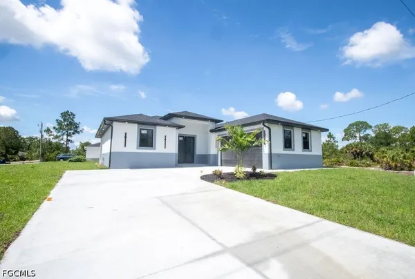 $385,000 | 1001 West 13th Street, Lehigh Acres, FL 33972