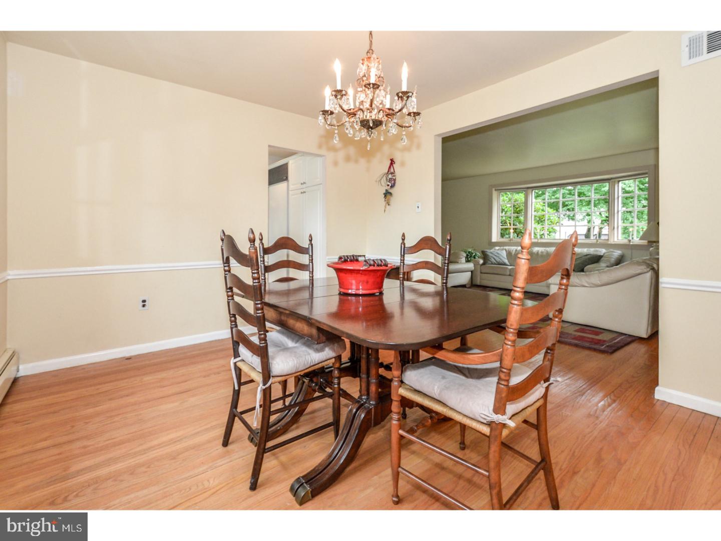 4170 Shoemaker Road Huntingdon Valley, PA 19006 - Photo 8 of 23 Dining Room