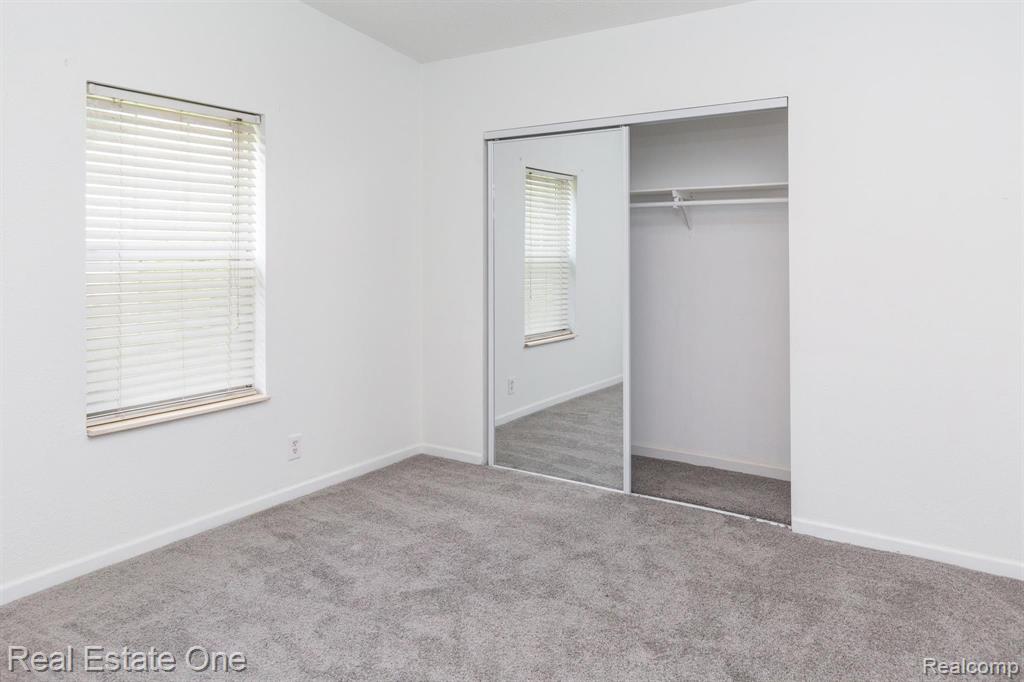 9575 Beech Daly Road Taylor, MI 48180 - Photo 20 of 33