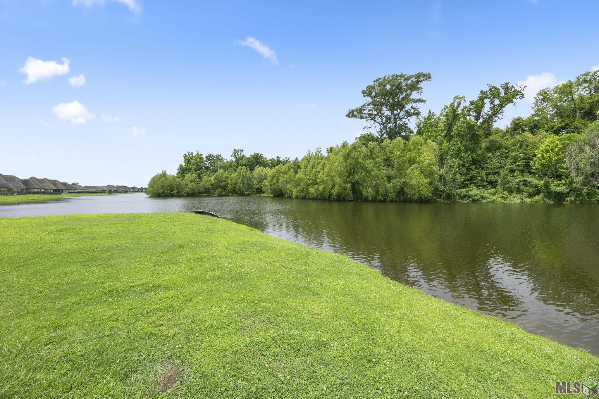 854 Sehdeva Memorial Drive Baton Rouge, LA 70820 - Photo 5 of 32 Gallery Image 5