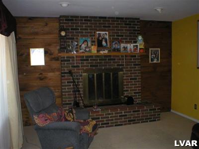 528 Mountain View Road Nazareth, PA 18064 - Photo 4 of 10 Living room