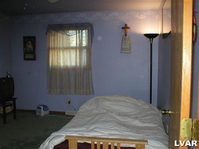 528 Mountain View Road Nazareth, PA 18064 - Photo 8 of 10 Bedroom
