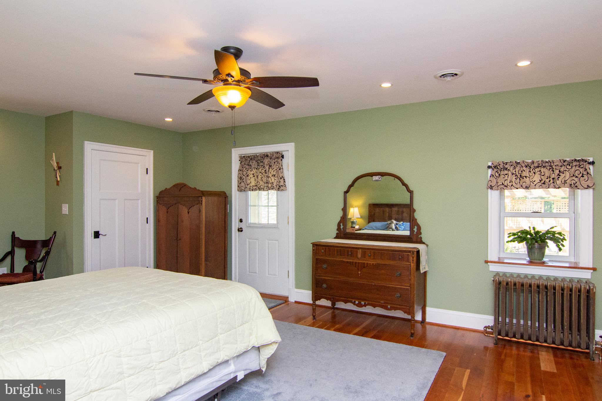 4936 Millers Station Road Hampstead, MD 21074 - Photo 46 of 122 Owners' Suite
