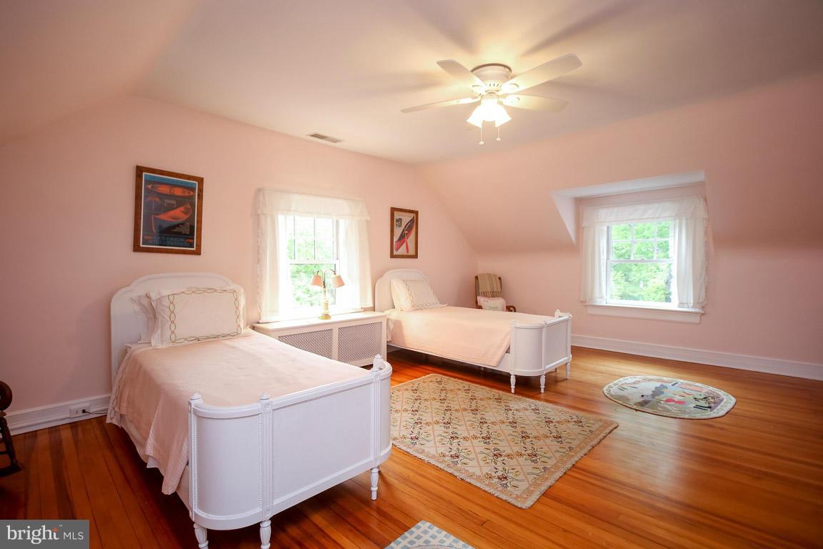 201 Longwood Road Baltimore, MD 21210 - Photo 20 of 30 Bedroom