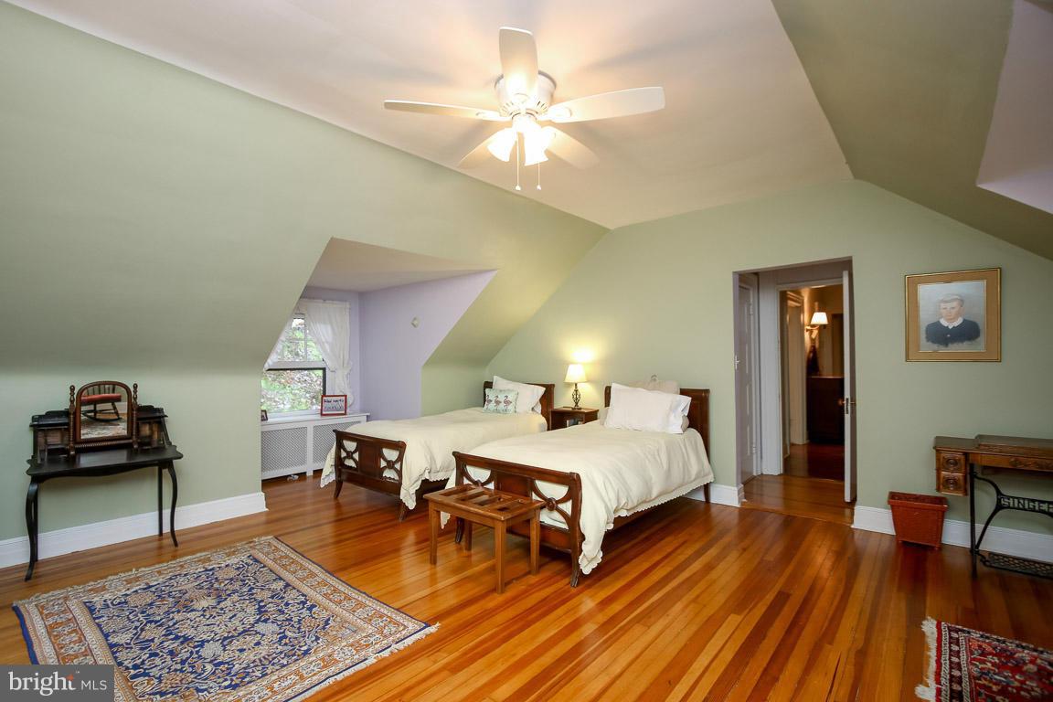 201 Longwood Road Baltimore, MD 21210 - Photo 21 of 30 Bedroom