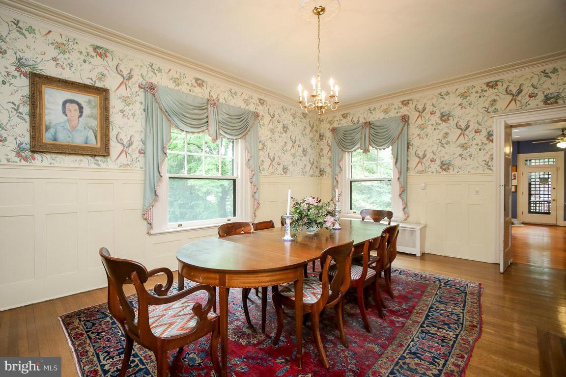 201 Longwood Road Baltimore, MD 21210 - Photo 9 of 30 Dining Room