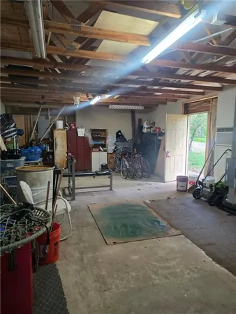 $48,000 | 50 Deepwoods Drive, Linn Valley, KS 66040