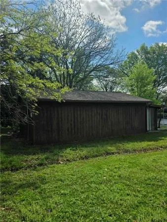 $48,000 | 50 Deepwoods Drive, Linn Valley, KS 66040