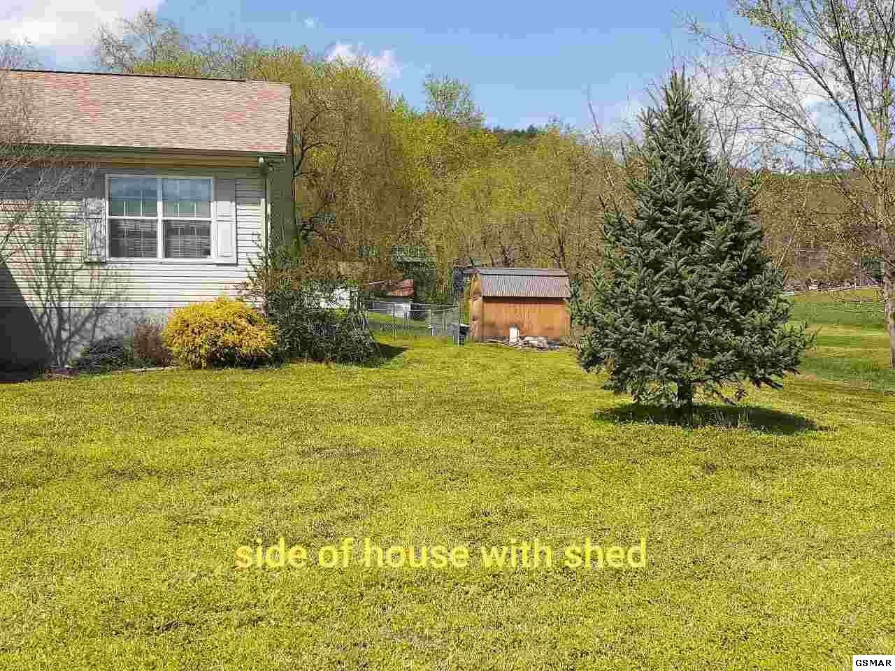 4025 Wears Cove Road Sevierville, TN 37862 - Photo 2 of 23 Gallery Image 2