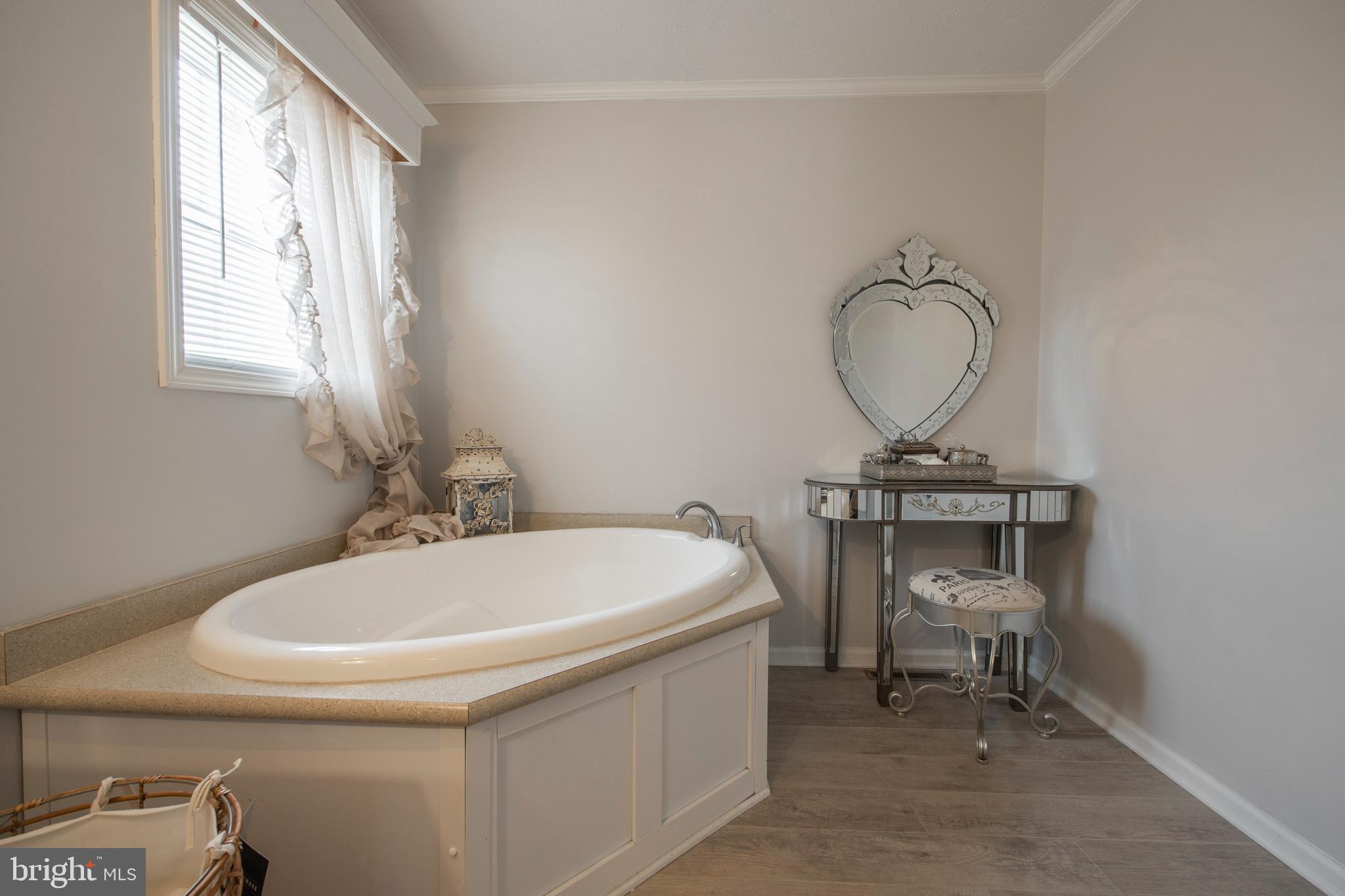 306 Winterset Road Garnet Valley, PA 19060 - Photo 15 of 28 Gallery Image 15