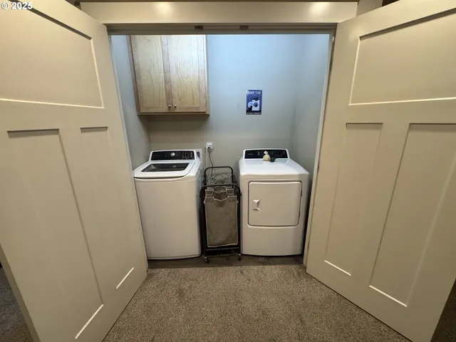 $545,000 | 2317 Laura Lane, North Bend, OR 97459