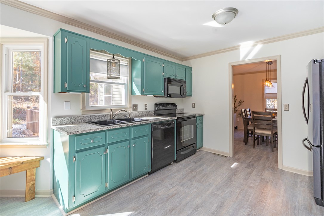 210 King Arthur Drive Anderson, SC 29621 - Photo 14 of 41