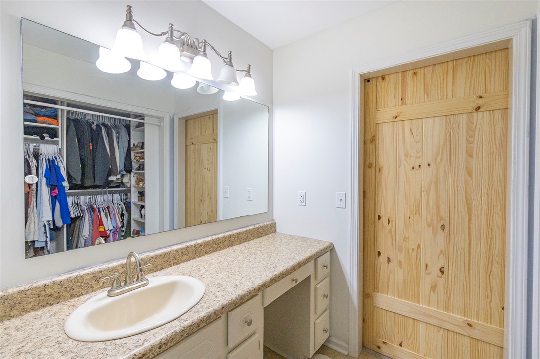 210 King Arthur Drive Anderson, SC 29621 - Photo 24 of 41