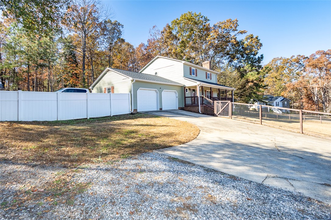 210 King Arthur Drive Anderson, SC 29621 - Photo 34 of 41