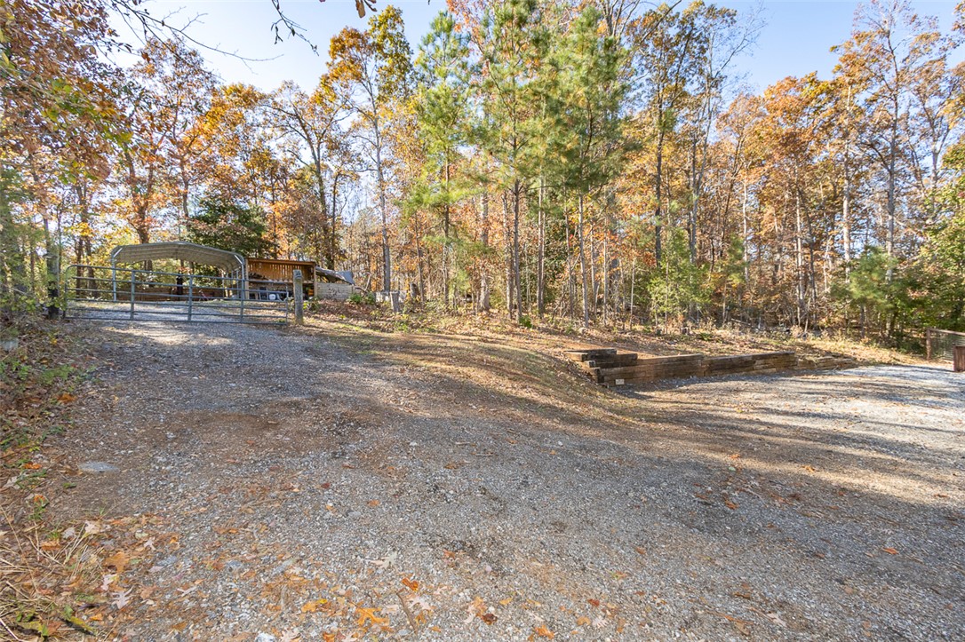 210 King Arthur Drive Anderson, SC 29621 - Photo 36 of 41