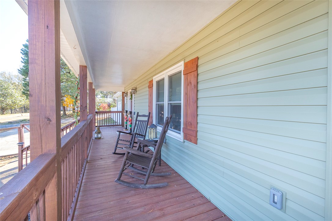 210 King Arthur Drive Anderson, SC 29621 - Photo 4 of 41