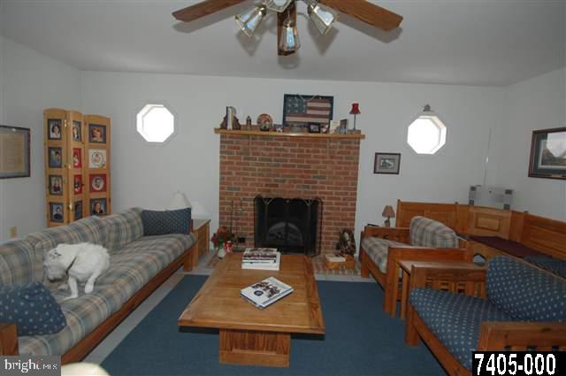 1230 Belmont Road Gettysburg, PA 17325 - Photo 8 of 25 Gallery Image 8