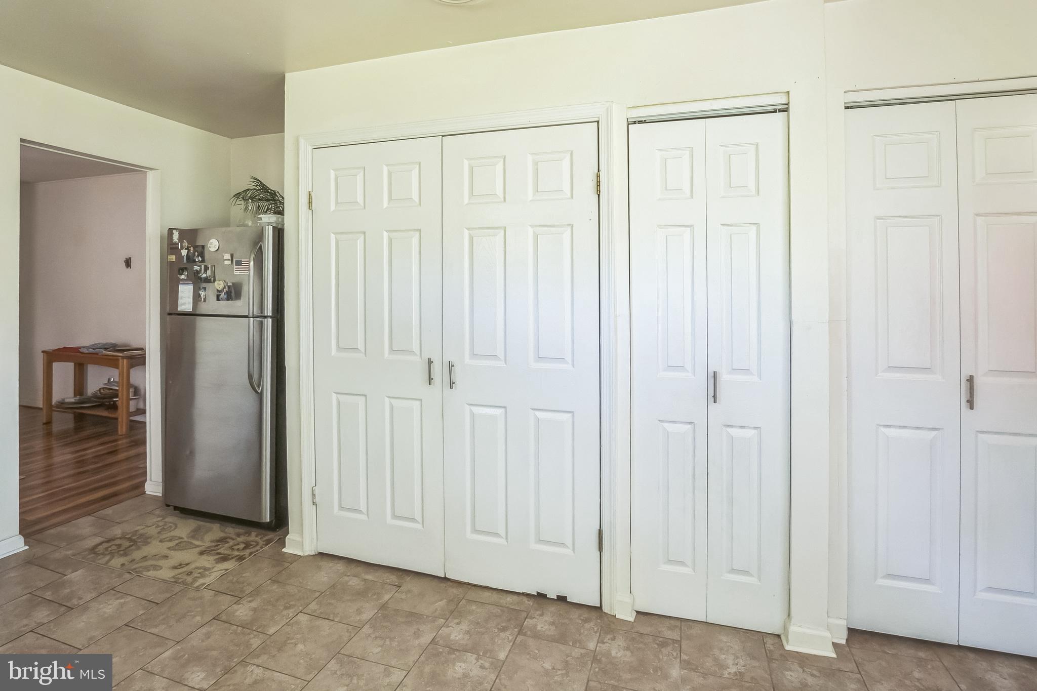 9 Queens Way Newark, DE 19713 - Photo 15 of 28 an empty room with closet area
