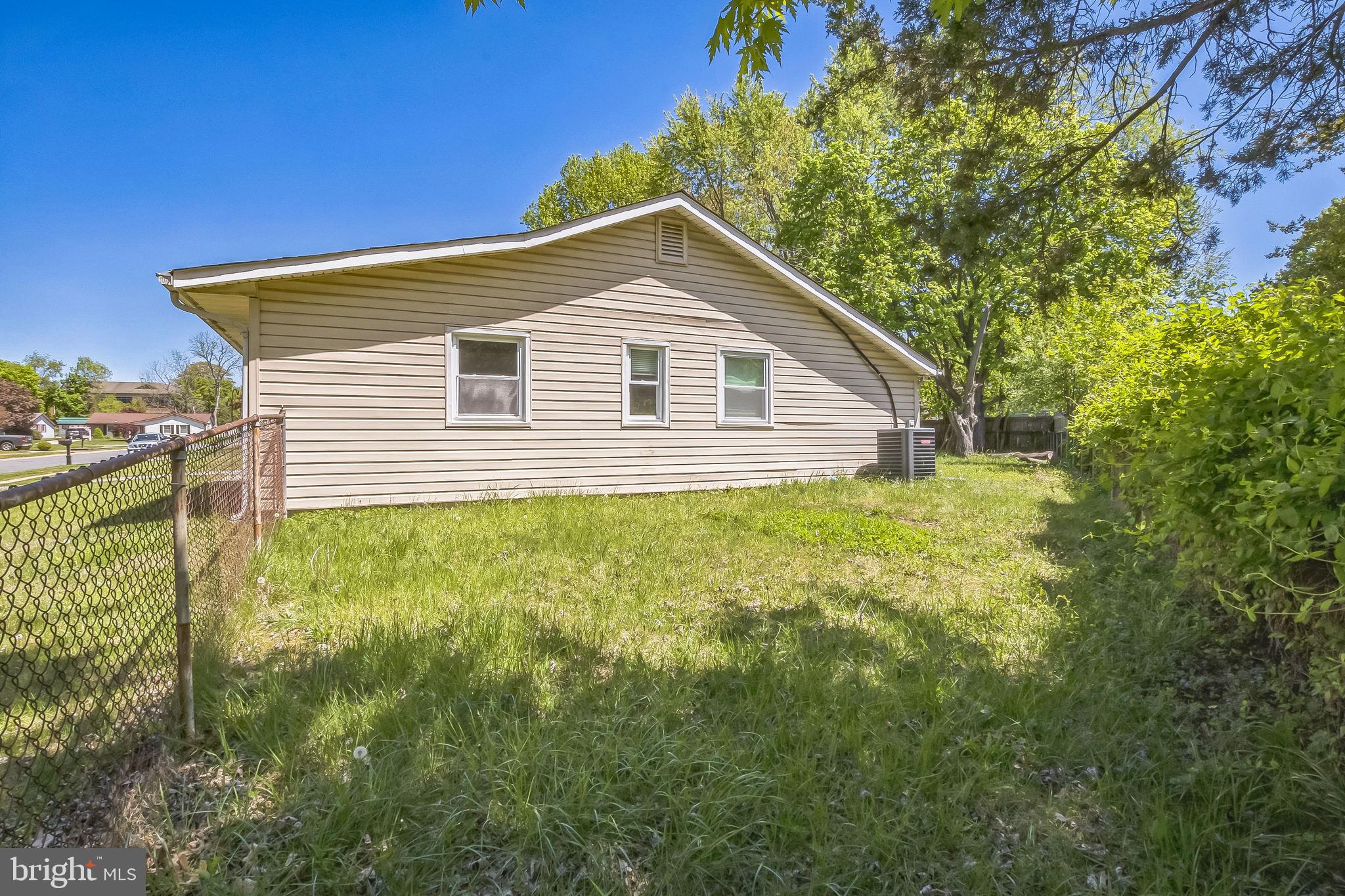 9 Queens Way Newark, DE 19713 - Photo 24 of 28 a view of a house with yard and sitting area
