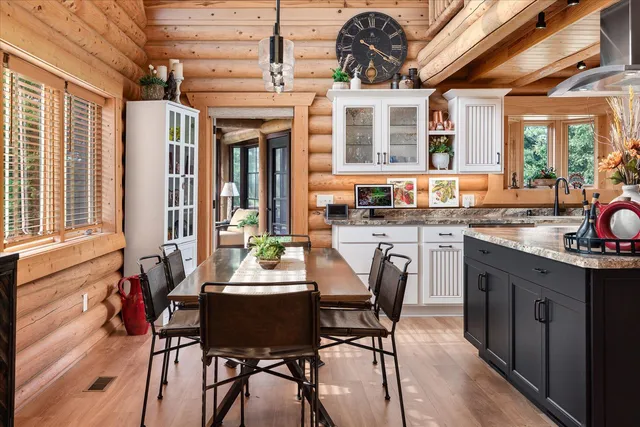 $724,900 | 65416 Desoto Bluffs Drive, Freeman, WI 54624