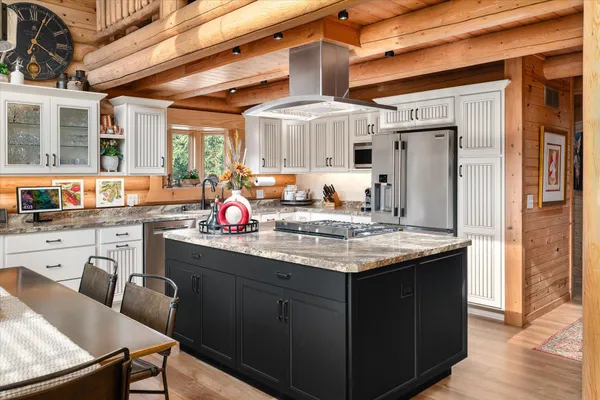 $724,900 | 65416 Desoto Bluffs Drive, Freeman, WI 54624