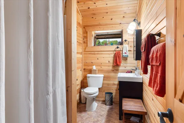 $724,900 | 65416 Desoto Bluffs Drive, Freeman, WI 54624