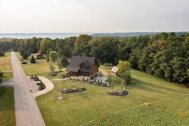 $724,900 | 65416 Desoto Bluffs Drive, Freeman, WI 54624