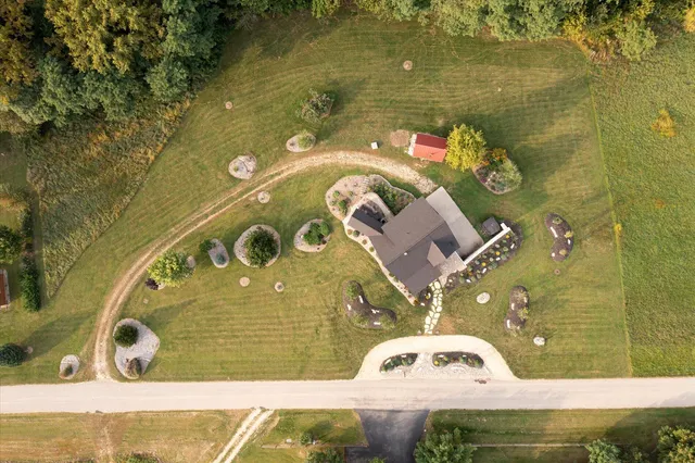 $724,900 | 65416 Desoto Bluffs Drive, Freeman, WI 54624