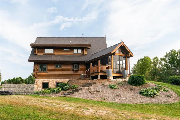 $724,900 | 65416 Desoto Bluffs Drive, Freeman, WI 54624